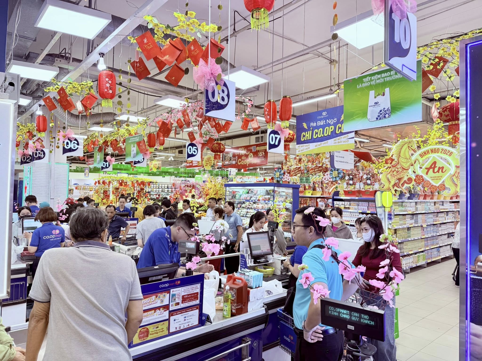 Giá cả tại các điểm bán nhìn chung ổn định, không ghi nhận biến động so với trước Tết.