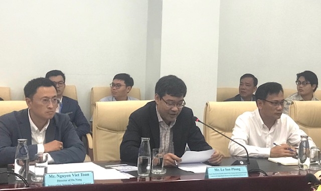 Ông Lê Sơn Phong, Phó Giám đốc Sở Khoa học và Công nghệ Đà Nẵng (người ngồi giữa), phát biểu tại chương trình làm việc - Ảnh: Ngô Anh Văn.