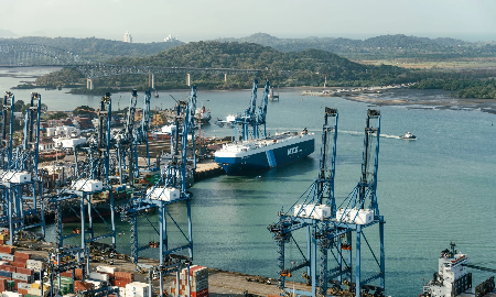 Panama dừng cho phép công ty Hồng Kông điều hành cảng ở hai đầu kênh đào