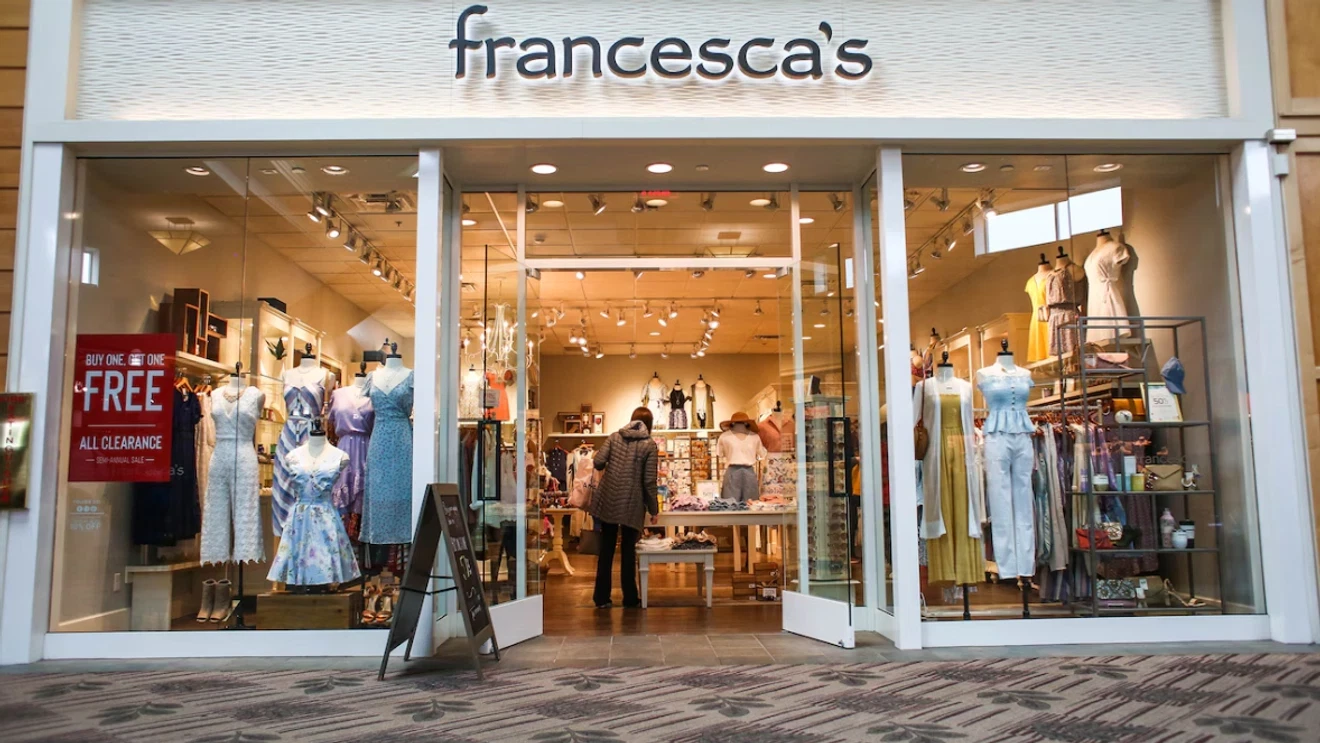 Chuỗi bán lẻ thời trang nữ Francesca’s cũng đã nộp đơn xin bảo hộ phá sản.