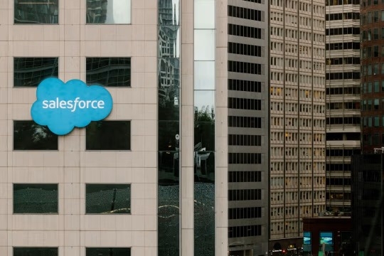 Salesforce bổ sung bộ theo dõi tiến độ “AI fluency” vào dashboard nội bộ từ cuối năm ngoái