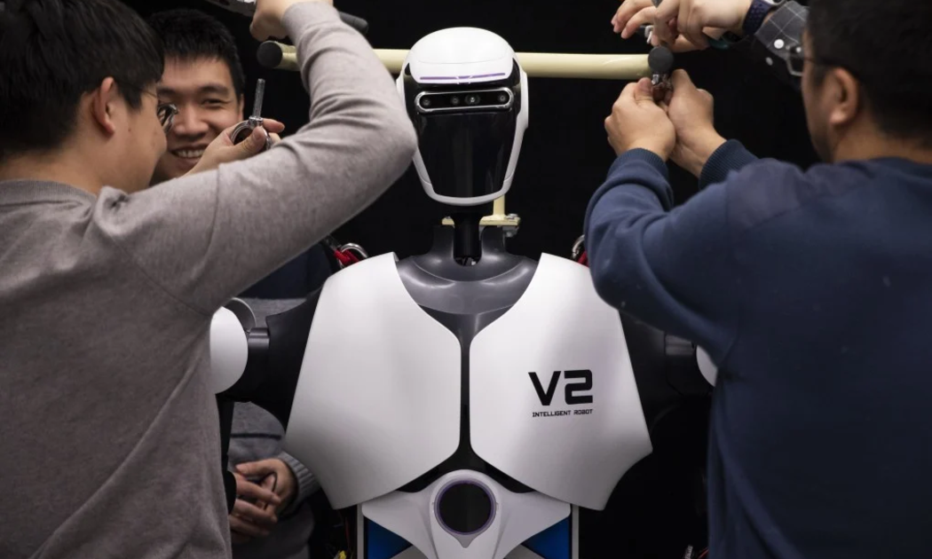 EU cấm tổ chức Trung Quốc xin tài trợ trong lĩnh vực AI, bán dẫn