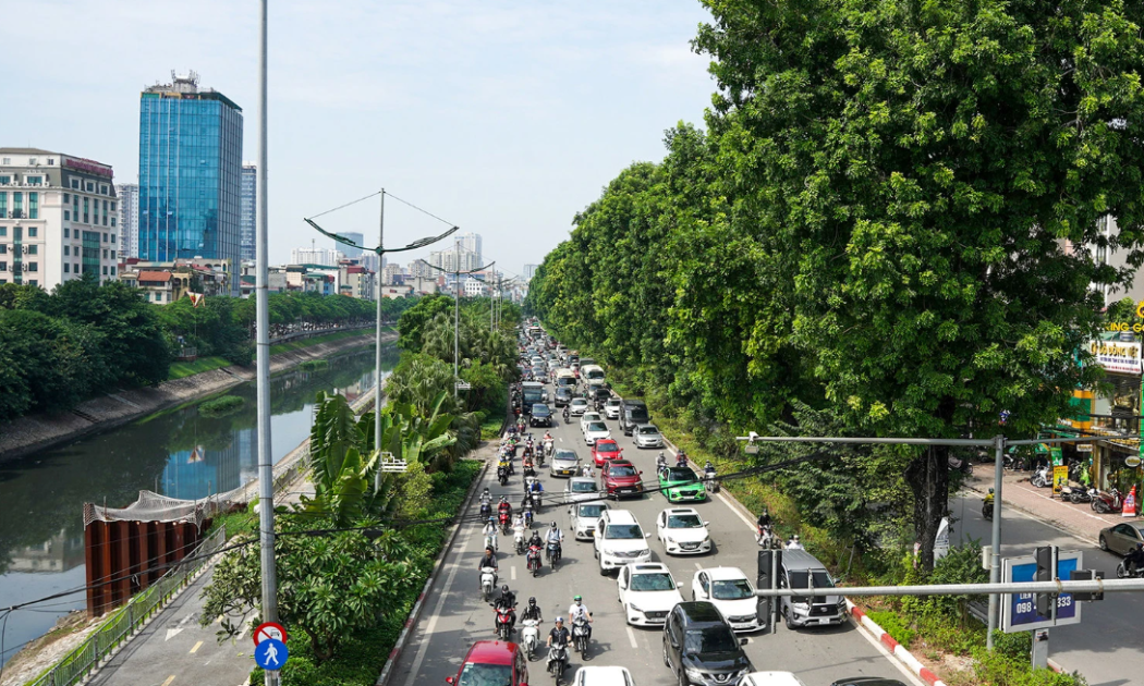 Hiện Vành đai 2 đoạn Ngã Tư Sở - Cầu Giấy (đi trùng với đường Láng hiện nay) dài gần 4 km.