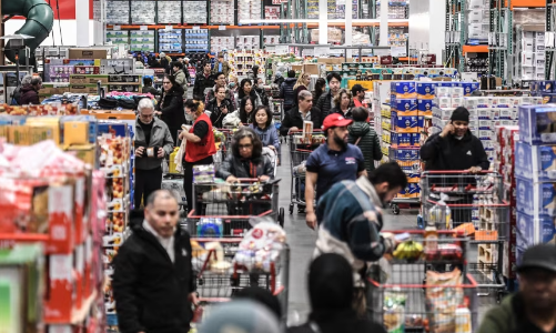 Gián tiếp chịu thuế quan đối ứng, người tiêu dùng Mỹ có được hoàn thuế?