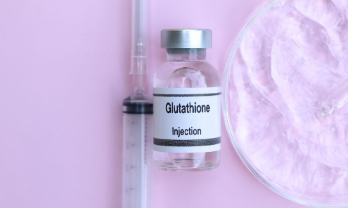 Nguy cơ sốc phản vệ đằng sau “tinh chất truyền trắng da”