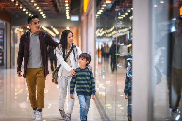 Các bậc phụ huynh ngày nay sẵn sàng chi tiền cho các hoạt động giải trí.
