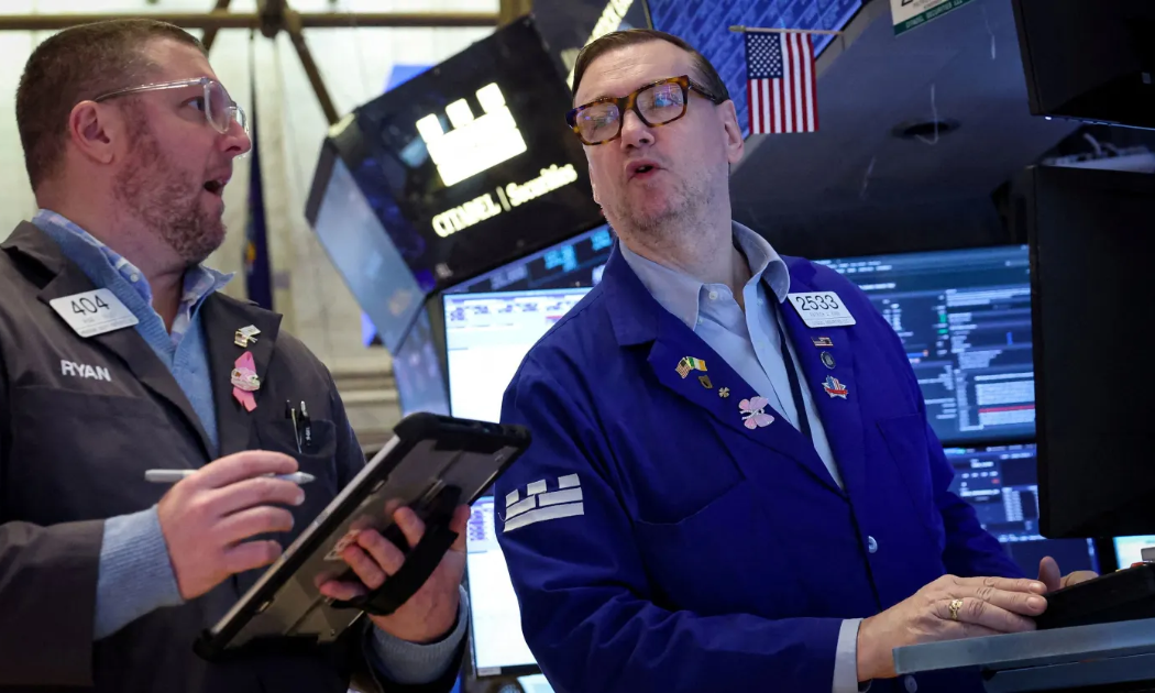 Chứng khoán Mỹ tăng mạnh nhờ cổ phiếu công nghệ, giá dầu chững trong lúc chờ tin Iran