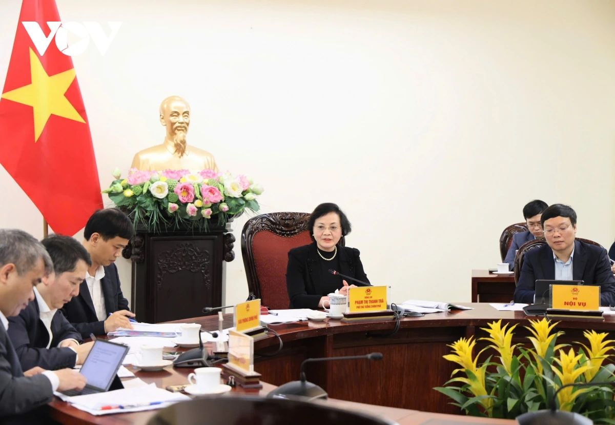 Phó Thủ tướng Chính phủ Phạm Thị Thanh Trà chủ trì cuộc họp với các bộ, ngành về xây dựng dự thảo Nghị định quản lý người giữ chức danh, chức vụ và người đại diện phần vốn Nhà nước tại doanh nghiệp. Ảnh: TTXVN