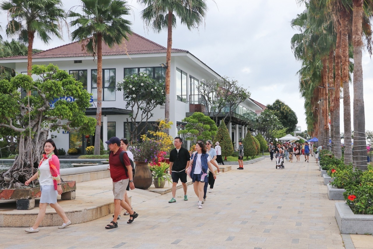 Định hướng đến năm 2045, Khánh Hòa được nhận diện toàn cầu như một trong những điểm đến du lịch biển hàng đầu châu Á.