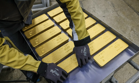 Nga bán 300.000 oz vàng trong tháng 1/2026