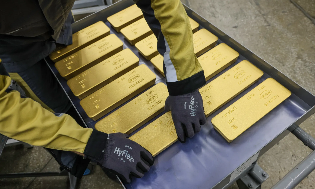 Nga bán 300.000 oz vàng trong tháng 1/2026