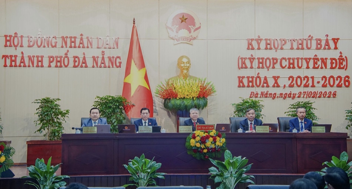 Đoàn chủ tọa kỳ họp thứ 7 HĐND thành phố Đà Nẵng.