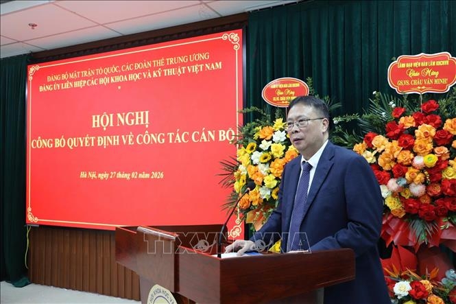 Bí thư Đảng ủy Liên hiệp các hội Khoa học và Kỹ thuật Việt Nam Châu Văn Minh phát biểu nhận nhiệm vụ. Ảnh: TTXVN.