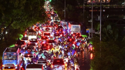 All gasoline and diesel taxis in Hanoi to be replaced by electric ones by 2030
