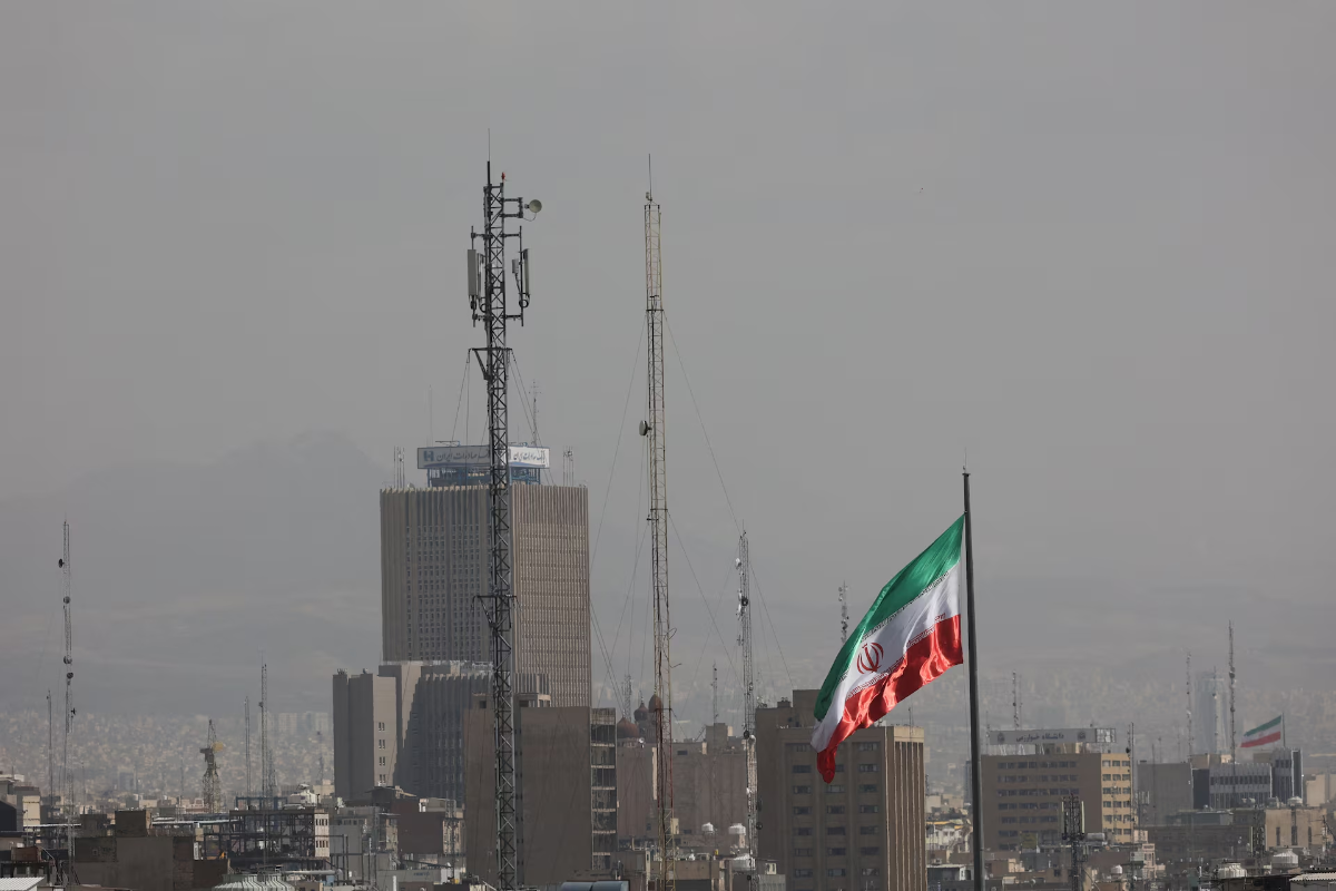 Một góc thủ đô Tehran của Iran ngày 28/2/2026- Ảnh: WANA/Reuters.