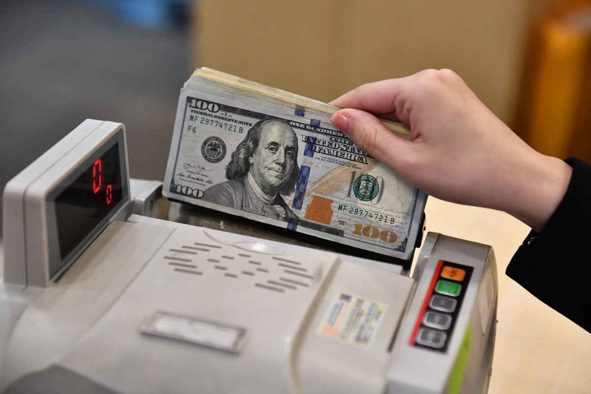 Miễn phí chuyển tiền của PVcomBank và điện phí, ưu đãi phí ngân hàng đại lý/ngân hàng nước ngoài trên đa kênh đã mang tới nhiều sự lựa chọn, giúp khách hàng tối ưu chi phí. Ảnh: PVcomBank.