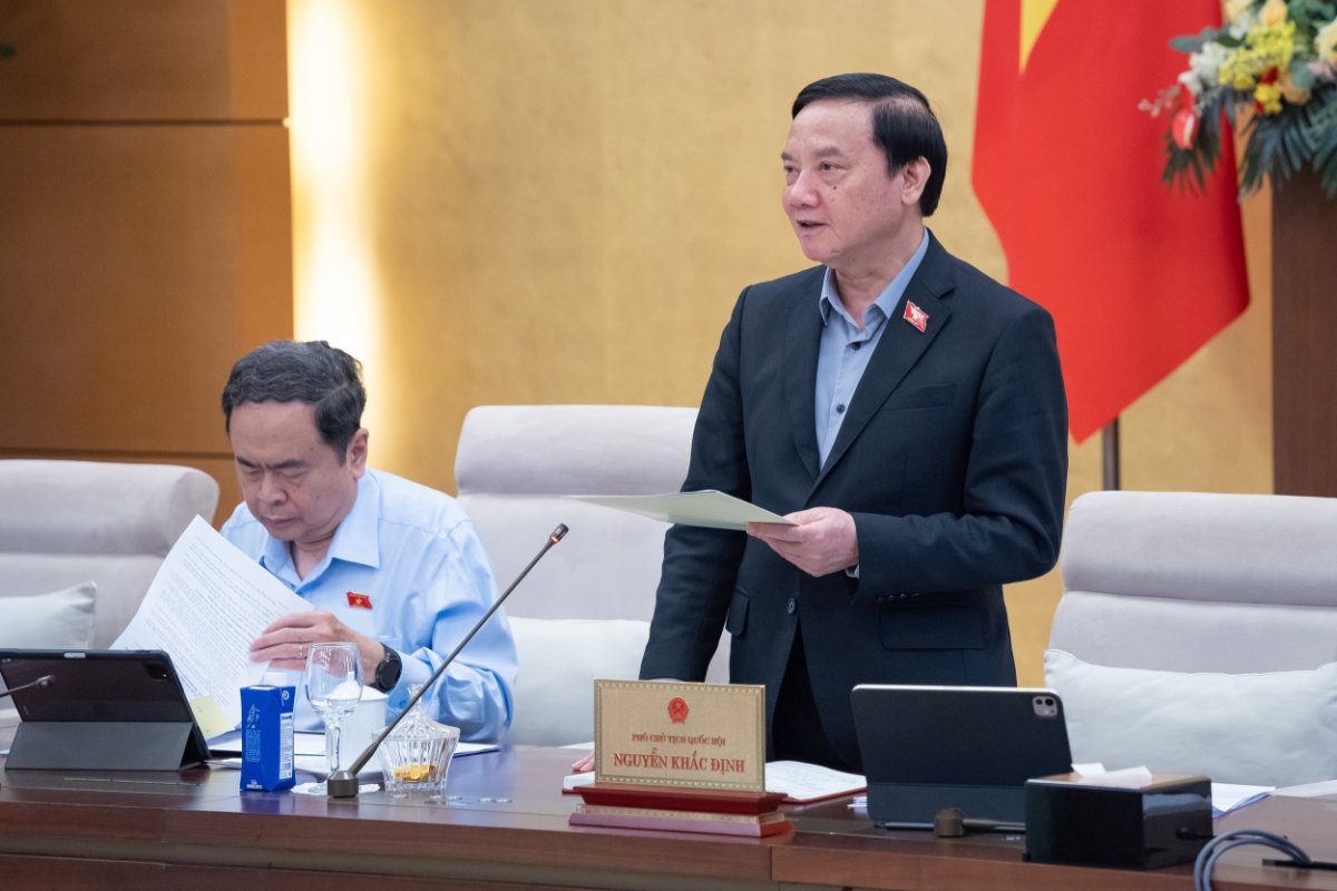 Phó Chủ tịch Quốc hội Nguyễn Khắc Định phát biểu kết luận.&nbsp; Ảnh: Quốc hội.