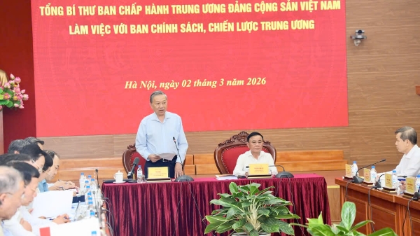 Hoàn thiện Nghị quyết của Trung ương về giải pháp chiến lược thúc đẩy tăng trưởng kinh tế “2 con số”