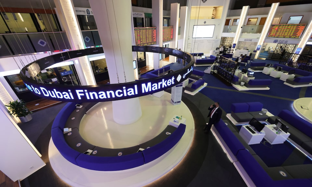 UAE tạm ngừng giao dịch chứng khoán trong 2 ngày vì xung đột Iran