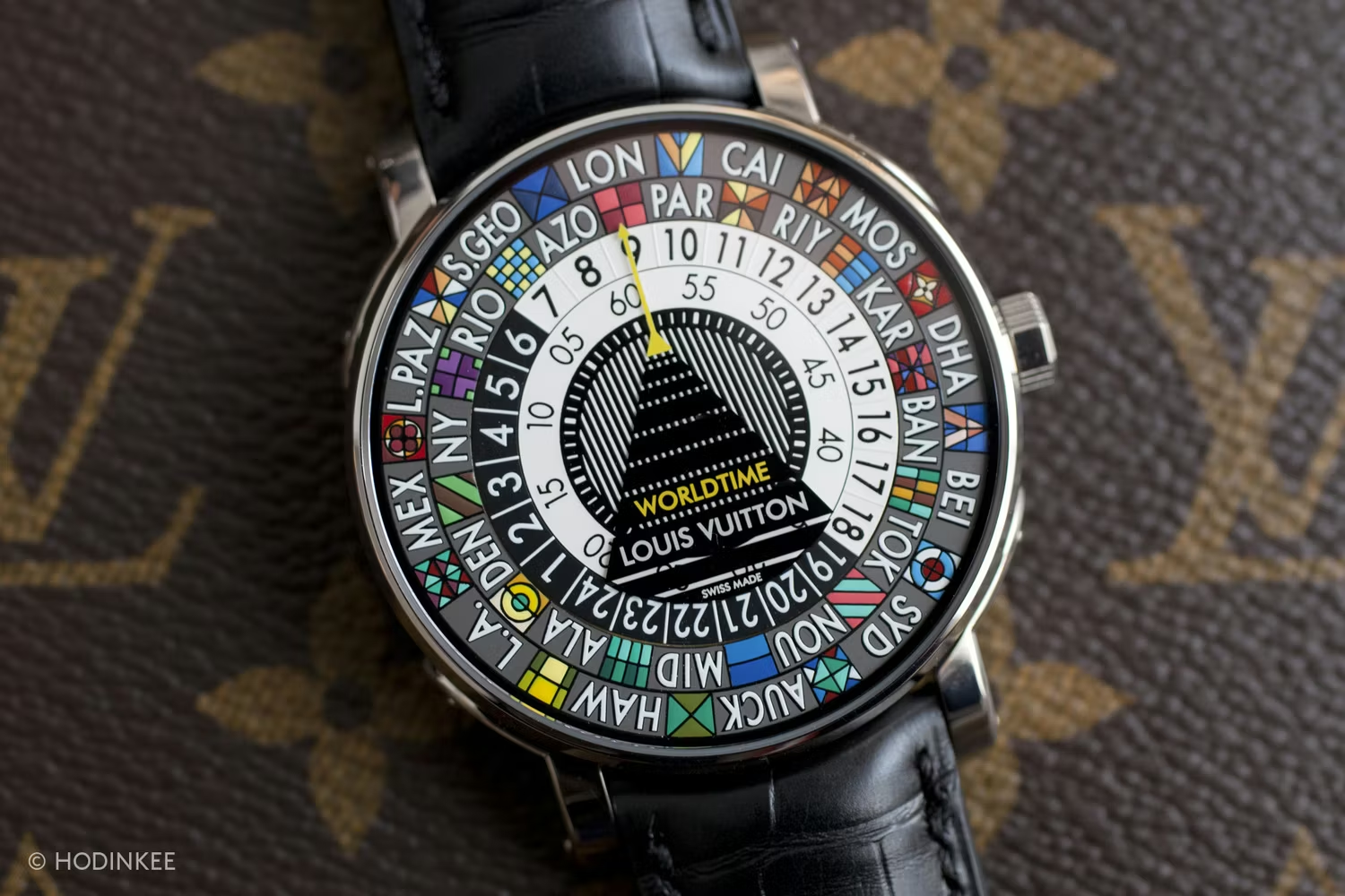 Đồng hồ Louis Vuitton Escale Worldtime.
