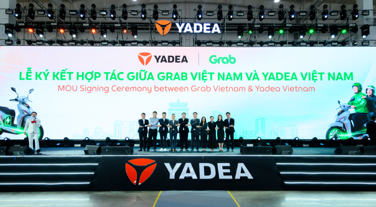 Grab Việt Nam hợp tác Yadea Việt Nam để tăng cường chuyển đổi xe máy điện cho đối tác tài xế Grab. Ảnh:&nbsp;Grab Việt Nam.