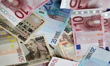 Xung đột ở Trung Đông gây áp lực bán đồng yên Nhật và euro