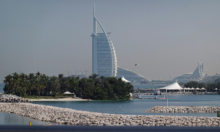 Vị thế thiên đường an toàn của Dubai bị thử thách giữa xung đột ở Trung Đông