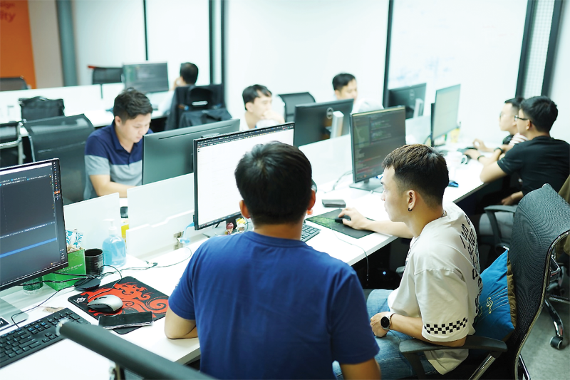 Incentives to attract external talent