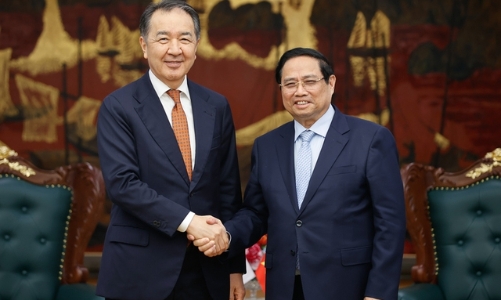 EAEU Chairman pledges to promote direct air links with Vietnam 