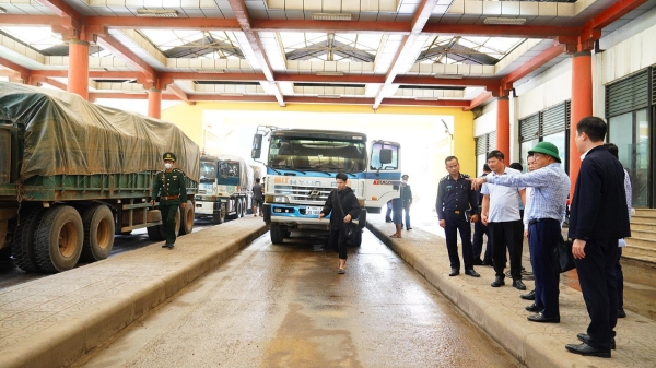 Quảng Trị: Xuất nhập khẩu qua Cửa khẩu quốc tế Cha Lo năm 2025 tăng mạnh