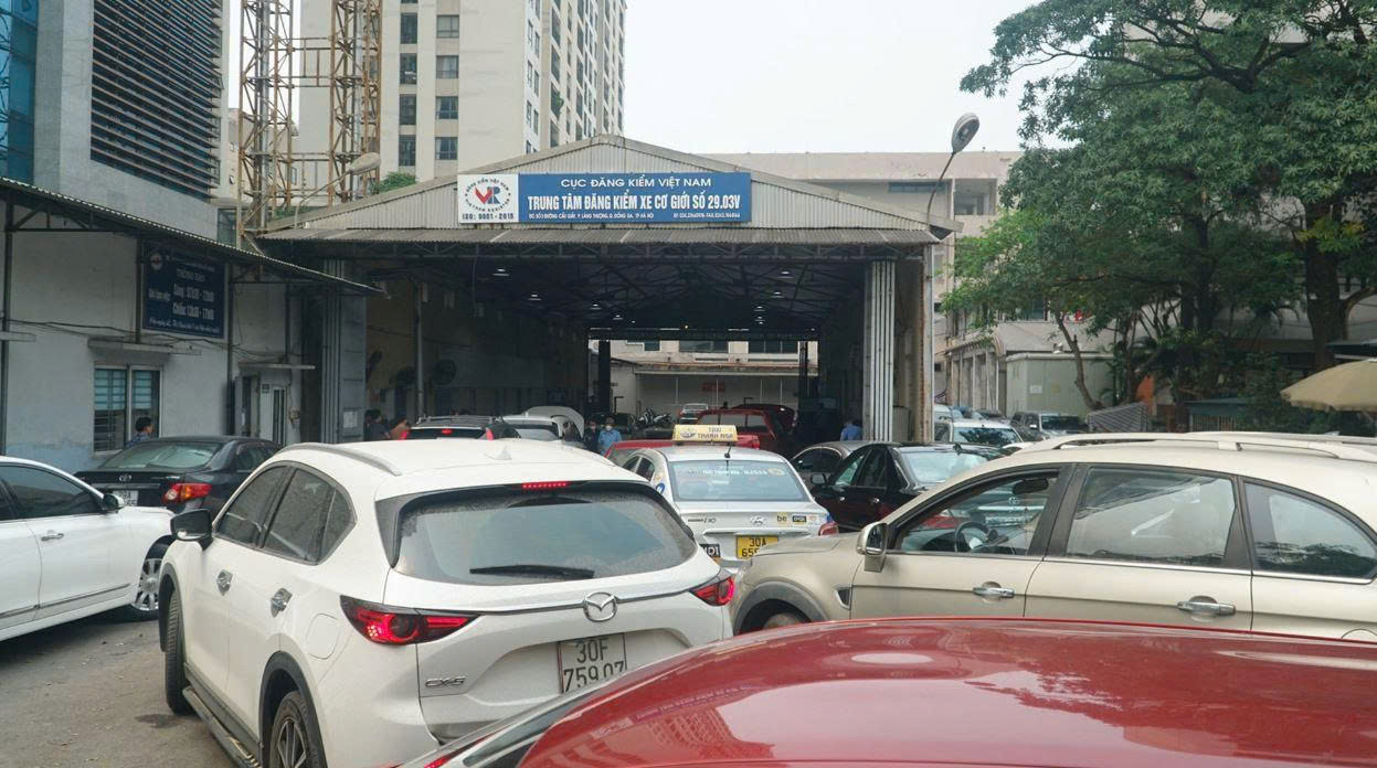 Một cơ sở đăng kiểm ở Hà Nội. Ảnh: Đức Huy.