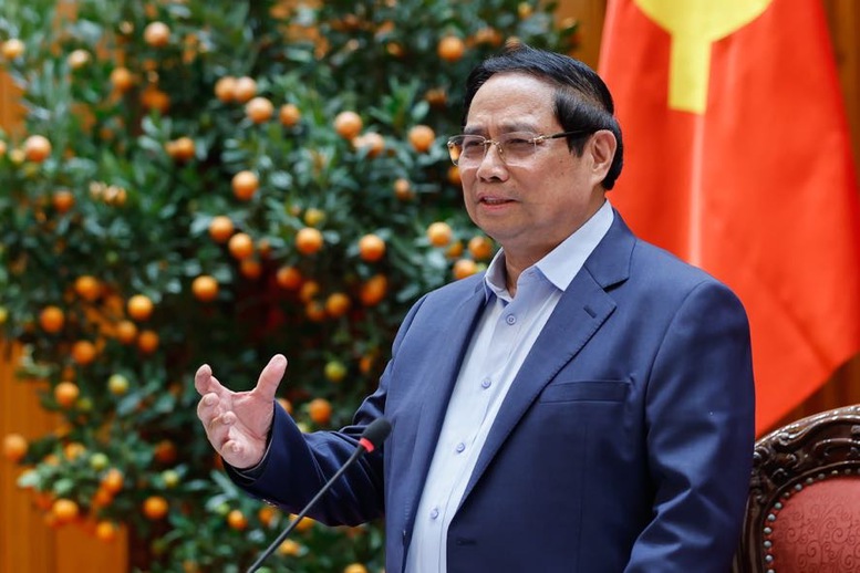 Thủ tướng Phạm Minh Chính chủ trì cuộc họp của Thường trực Chính phủ với các bộ, ngành, cơ quan về đánh giá tình hình và các kịch bản, giải pháp ứng phó với những diễn biến mới trên thế giới thời gian qua - Ảnh: VGP