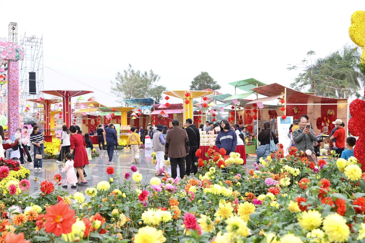 Hội chợ Xuân Bính Ngọ 2026 được tổ chức tại công viên thiên văn học.