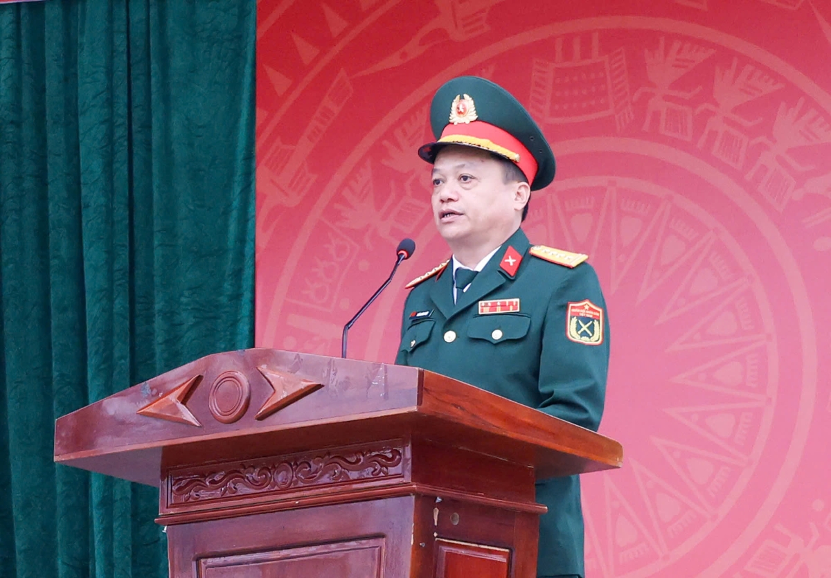 Chỉ huy trưởng Ban&nbsp;Chỉ huy phòng thủ khu vực 3 - Quỳ Châu, Nghệ An công bố quyết định chỉ tiêu giao quân