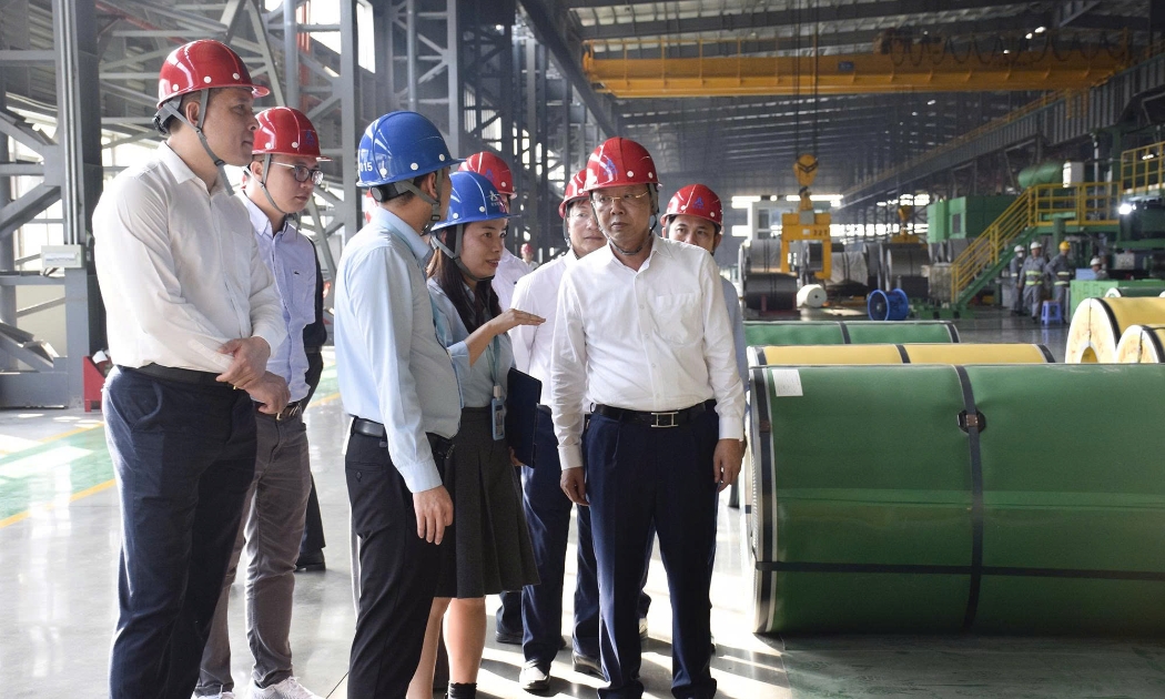 Phó Chủ tịch Thường trực UBND tỉnh Nghệ An Bùi Thanh An thăm và kiểm tra sản xuất tại một số doanh nghiệp trong các Khu công nghiệp trên địa bàn tỉnh