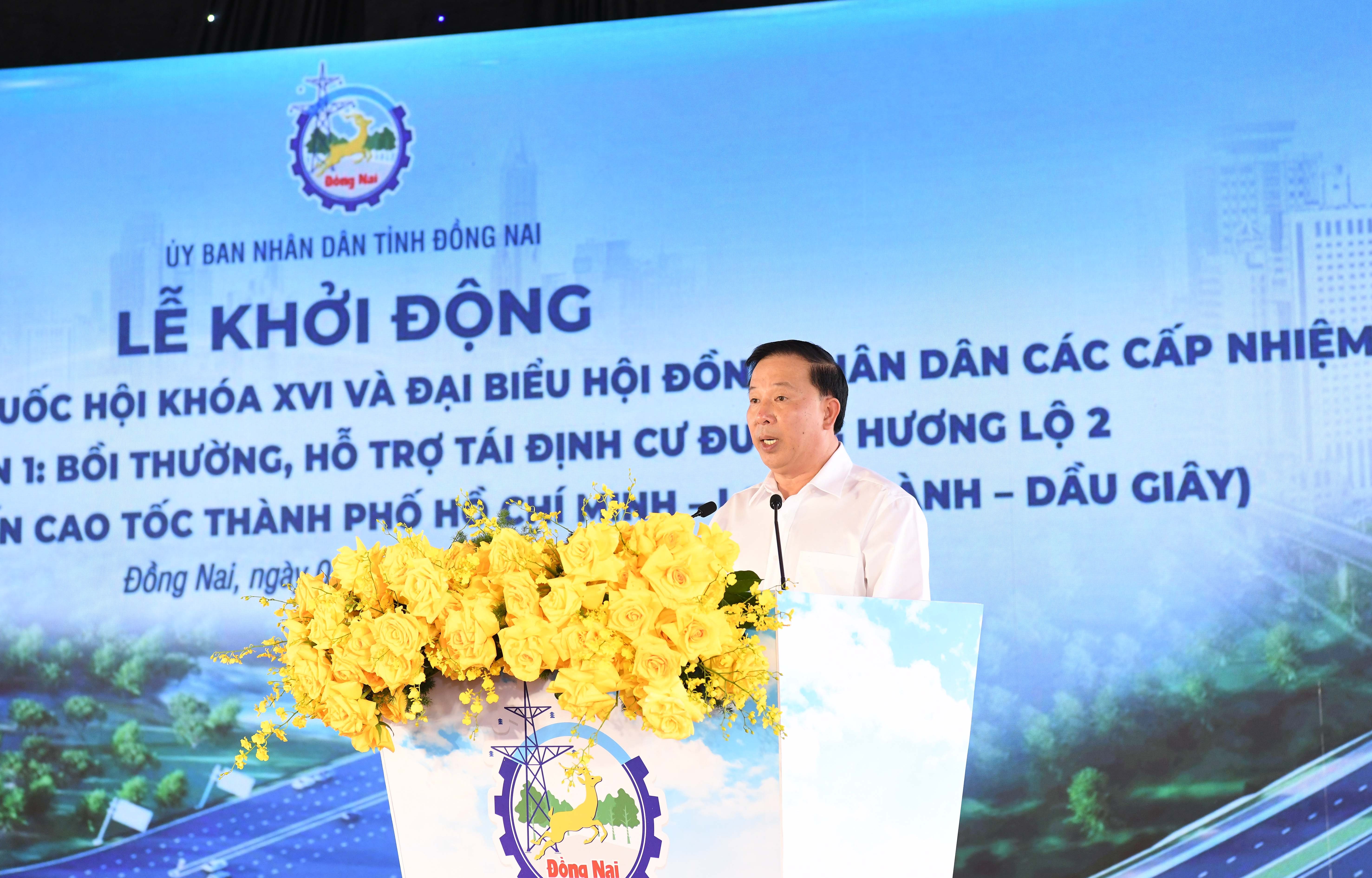 Chủ tịch UBND tỉnh Đồng Nai Nguyễn Văn Út phát biểu tại lễ khởi động Dự án bồi thường, hỗ trợ tái định cư đường Hương Lộ 2  - Ảnh: Báo Đại biểu Nhân dân.