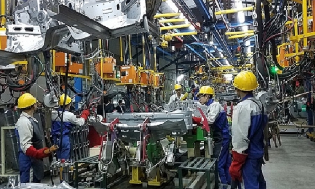 Sản xuất công nghiệp tăng 10,4%, chế biến chế tạo là động lực chính