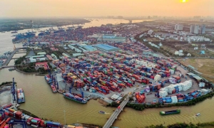 Chiến sự Trung Đông khiến hàng hóa từ TP. Hồ Chí Minh sang châu Âu chậm 7 - 10 ngày