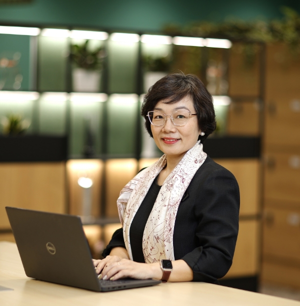 Bà Trần Thị Nguyệt Oanh, Giám đốc quản lý nguồn nhân lực HSBC Việt Nam.
