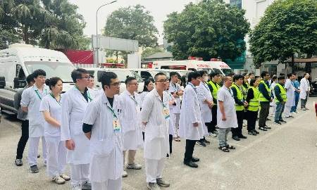 Chuẩn bị công tác y tế cho ngày bầu cử tại Hà Nội. Ảnh: Mai Hoa.