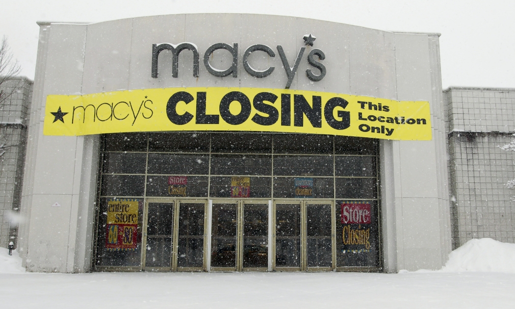 Cắt giảm để tồn tại: Chiến lược mới của các tập đoàn bán lẻ