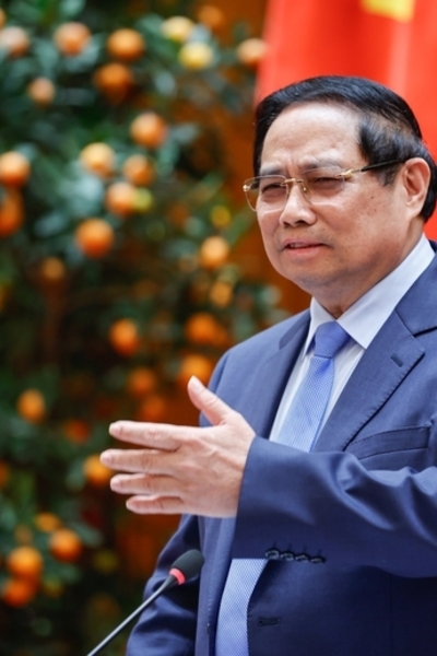 PM urges development of capital market to ease pressure on banking system