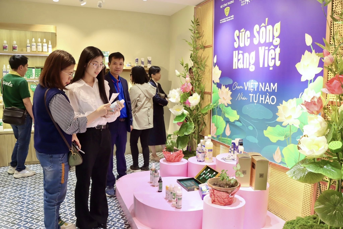 Không gian trưng bày, livestream “Sức sống hàng Việt” lần thứ 2 năm 2026.