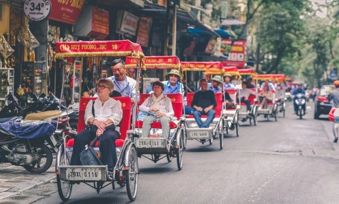 Vietnam welcomes 4.68mln foreign tourists in 2M