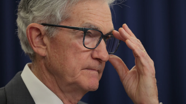 Xung đột quân sự ở Trung Đông khiến triển vọng Fed hạ lãi suất trở nên mờ mịt