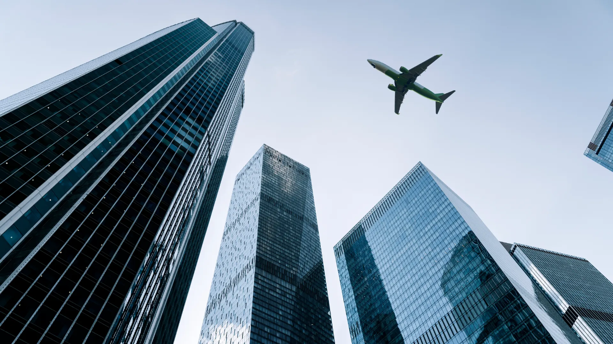 Các hãng hàng không phải mở lại các đường bay và triển khai chuyến bay đặc biệt đến Trung Đông để giải tỏa hành khách mắc kẹt. Ảnh: Condé Nast Travelers