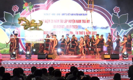 Lễ hội rước thần Sâm Ngọc Linh tại Nam Trà My.