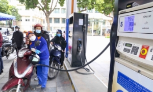 TP. Hồ Chí Minh tăng cường giám sát thị trường xăng dầu trước biến động giá 