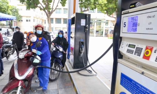 TP. Hồ Chí Minh tăng cường giám sát thị trường xăng dầu trước biến động giá 