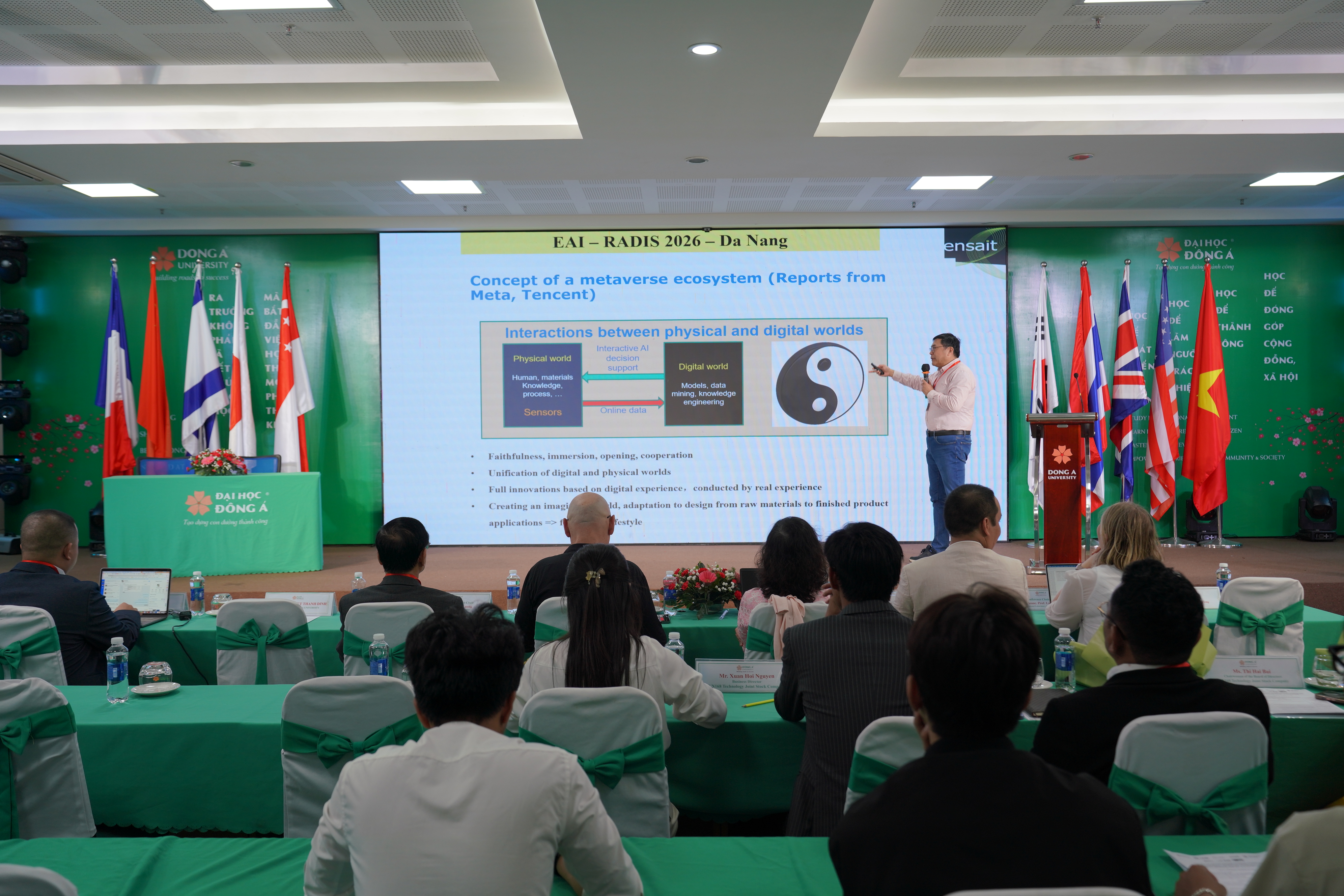 Các diễn giả trình bày tham luận tại Hội thảo.quốc tế về Trí tuệ nhân tạo có trách nhiệm và Khoa học dữ liệu - EAI RAIDS 2026.